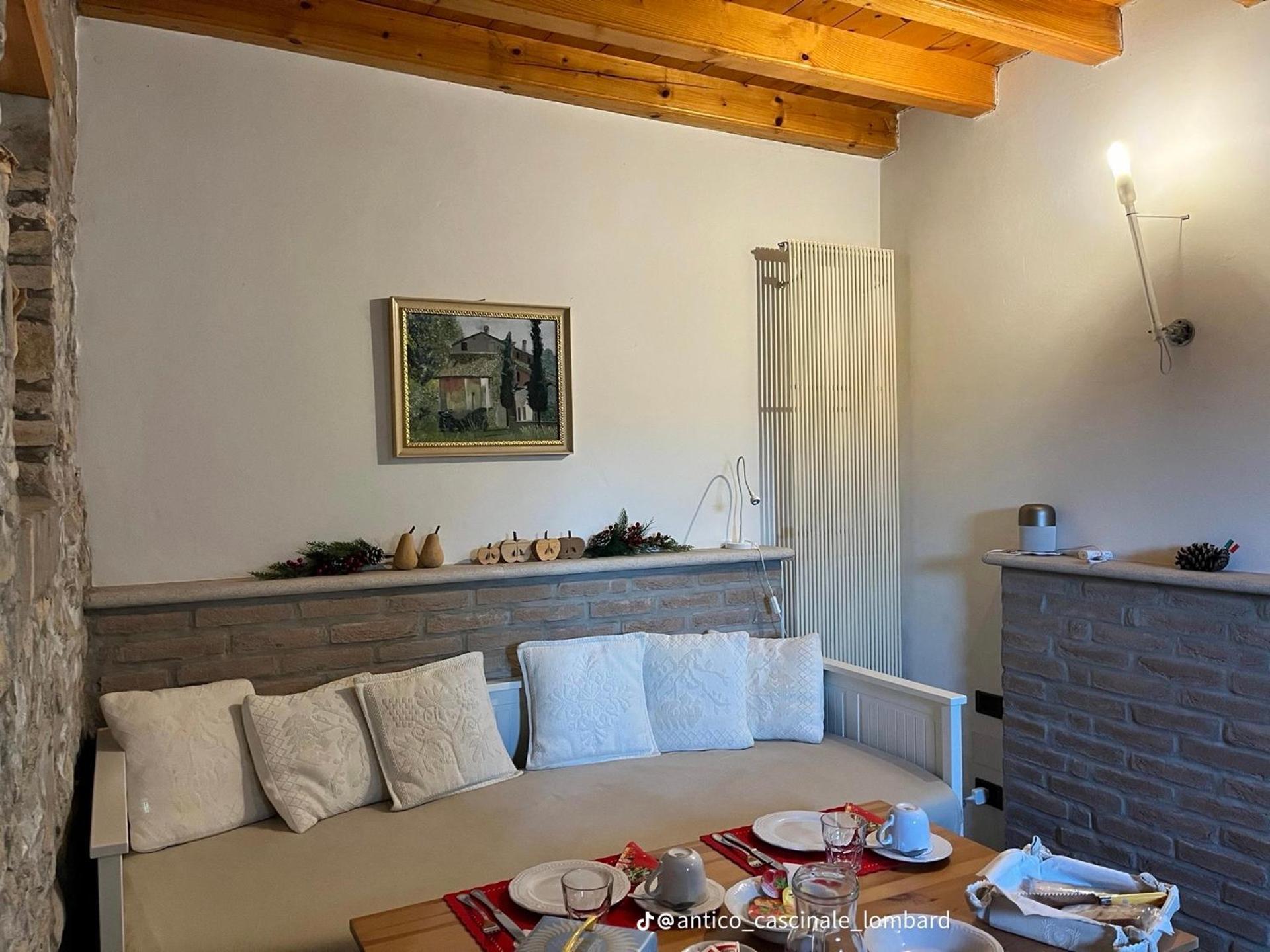 Antico Cascinale Lombardo Bed & Breakfast Лонато Екстериор снимка